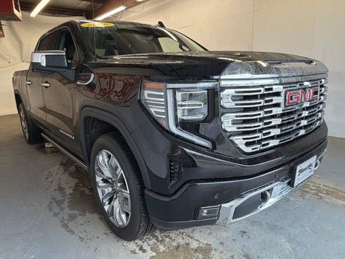 Used 2026 GMC Sierra 1500 Denali AWD/4WD image 4