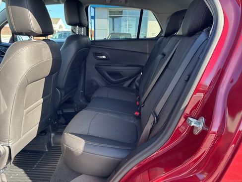 Used 2020 Chevrolet Trax LT w/ Driver Confidence Package image 12