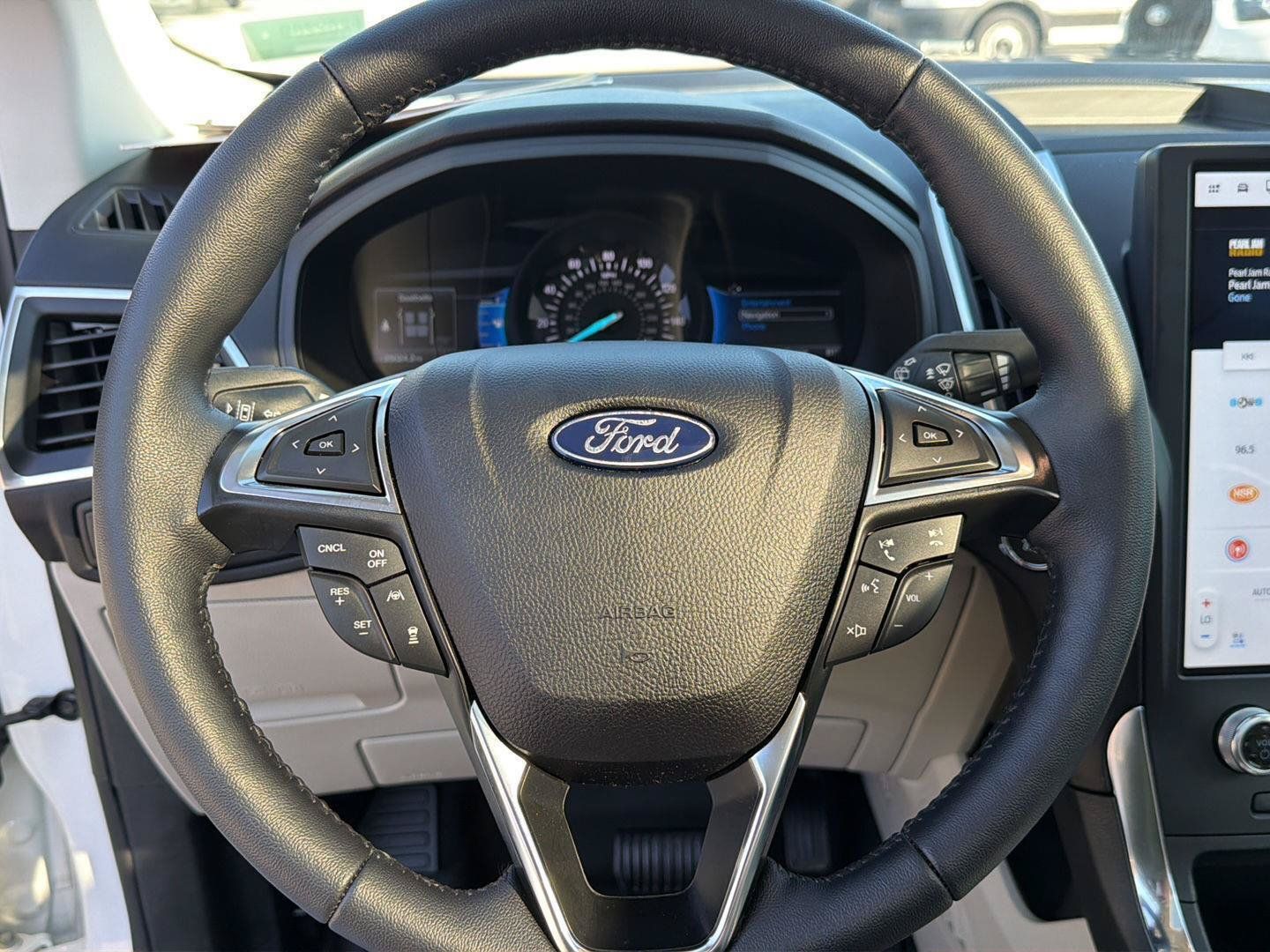 Certified 2024 Ford Edge Titanium w/ Titanium Elite Package AWD/4WD image 21
