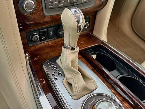 Used 2016 INFINITI QX80 4WD w/ Deluxe Technology Package image 25