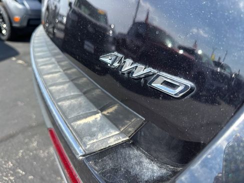 Used 2024 Ford Explorer Limited image 11