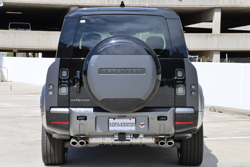New 2026 Land Rover Defender 130 V8 AWD/4WD image 4