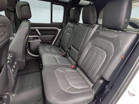 Used 2022 Land Rover Defender 110 X-Dynamic HSE AWD/4WD image 25