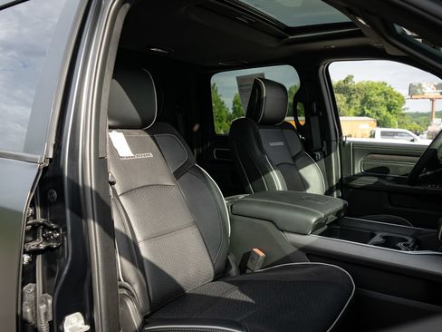 New 2026 RAM 2500 Laramie w/ Night Edition AWD/4WD image 39