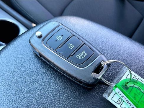 Used 2020 Chevrolet Malibu LS image 11