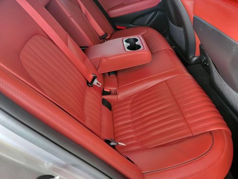 Used 2023 Genesis G70 2.0T w/ Sport Prestige Package RWD image 15