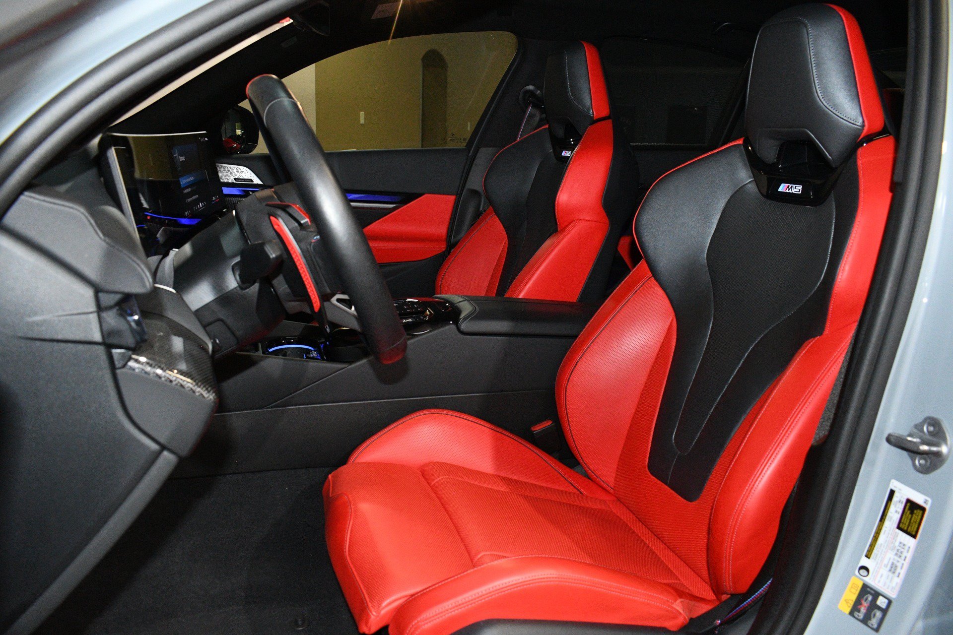 Used 2025 BMW M5 w/ Carbon Package AWD/4WD image 7