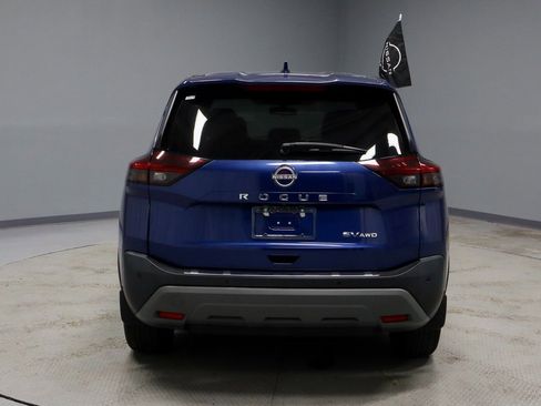 Certified 2022 Nissan Rogue SV image 12