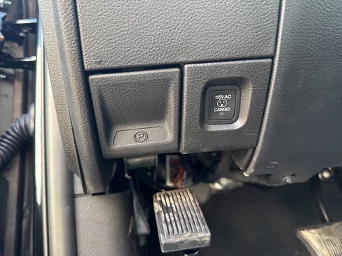 New 2026 RAM 2500 Tradesman AWD/4WD image 21