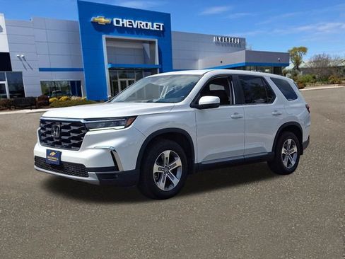 Used 2025 Honda Pilot EX-L image 32