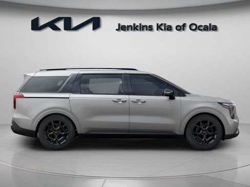 New 2026 Kia Carnival SX Prestige FWD image 2