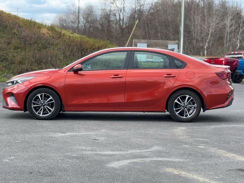 Used 2023 Kia Forte LXS w/ LXS Technology Package image 8