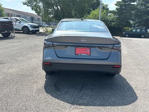 New 2026 Nissan Sentra SV w/ SV Convenience Package FWD image 5