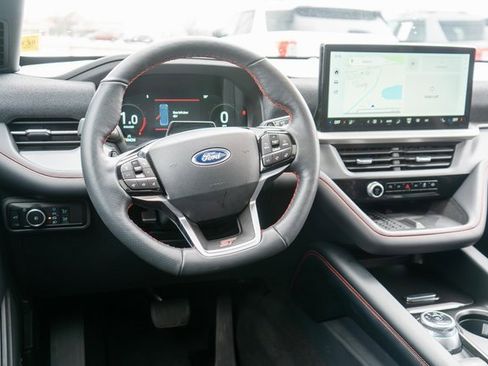 Used 2025 Ford Explorer ST image 15