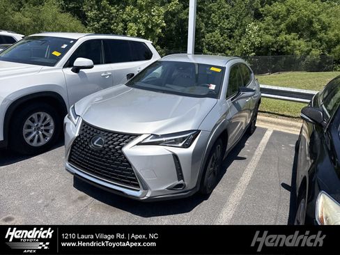 Used 2019 Lexus UX 200 FWD image 1