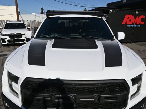Used 2017 Ford F150 Raptor w/ Equipment Group 802A Luxury AWD/4WD image 22