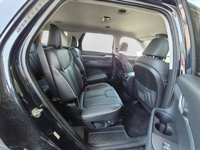 Used 2025 Hyundai Palisade SEL FWD image 21