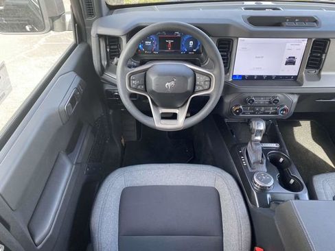 New 2025 Ford Bronco 4-Door image 11