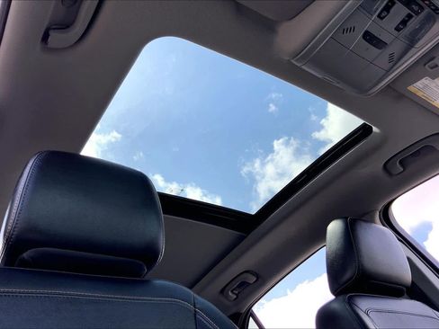 Used 2022 Chevrolet Equinox Premier FWD image 14