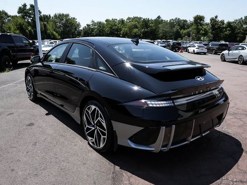 Used 2024 Hyundai Ioniq 6 SEL AWD/4WD image 4
