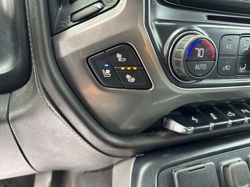 Used 2018 Chevrolet Silverado 1500 LTZ Z71 w/ LTZ Plus Package AWD/4WD image 30