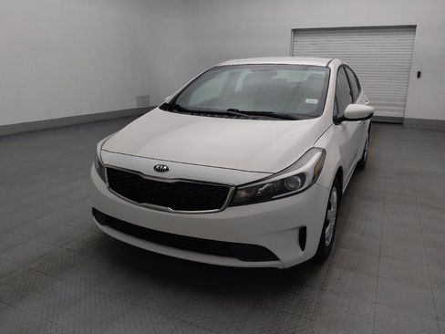 Used 2017 Kia Forte LX FWD image 15