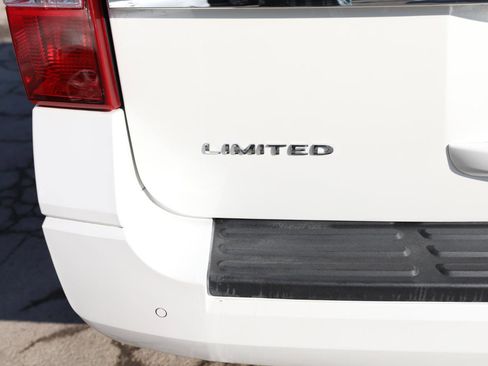 Used 2016 Ford Expedition Limited image 8