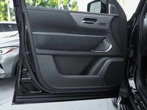 New 2026 INFINITI QX80 Autograph w/ Premium Cargo Package image 25