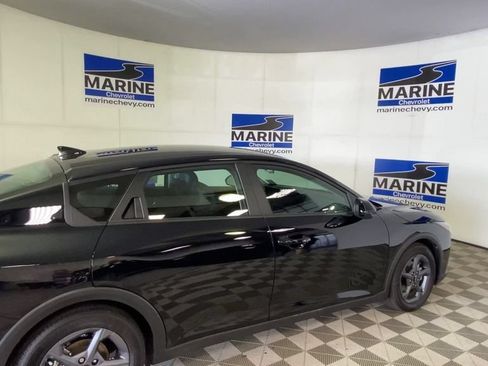 Used 2025 Kia K4 FWD image 2