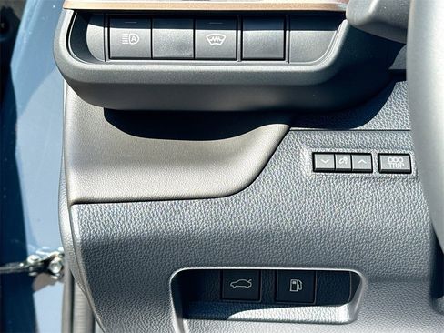 New 2026 Toyota Crown Nightshade image 8