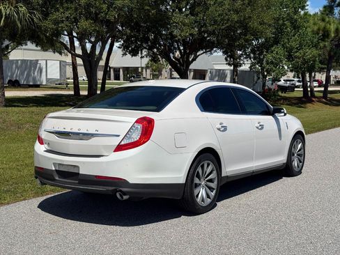 Used 2015 Lincoln MKS FWD image 5