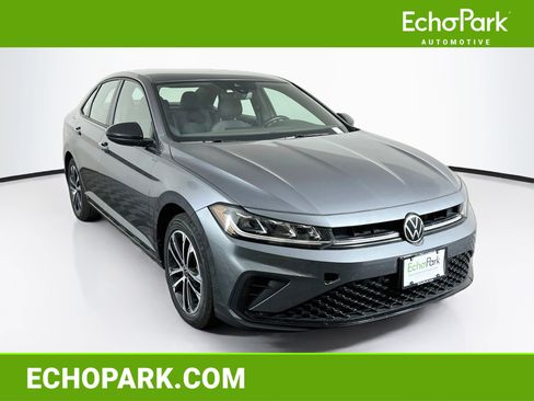 Used 2025 Volkswagen Jetta Sport FWD image 1