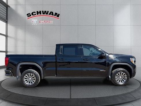 Used 2020 GMC Sierra 1500 AT4 w/ AT4 Premium Package AWD/4WD image 3