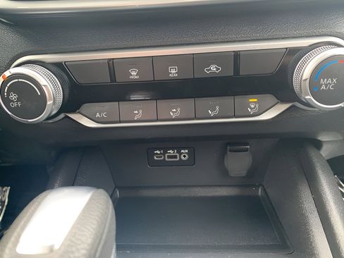 Used 2025 Nissan Altima 2.5 SV image 15