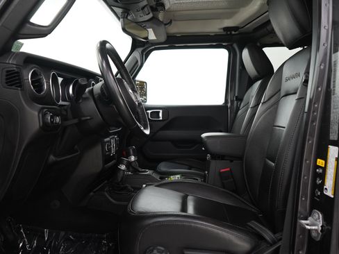 Used 2020 Jeep Wrangler Unlimited Sahara AWD/4WD image 24