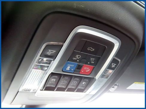 Used 2019 RAM 1500 Laramie image 20