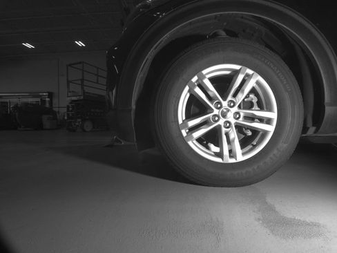 Used 2020 Ford Explorer XLT w/ Comfort Package image 7