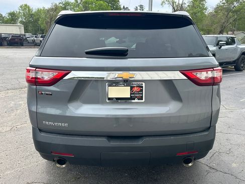 Used 2021 Chevrolet Traverse LS FWD image 7