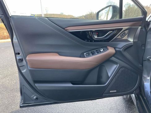 Used 2022 Subaru Outback Touring XT image 5