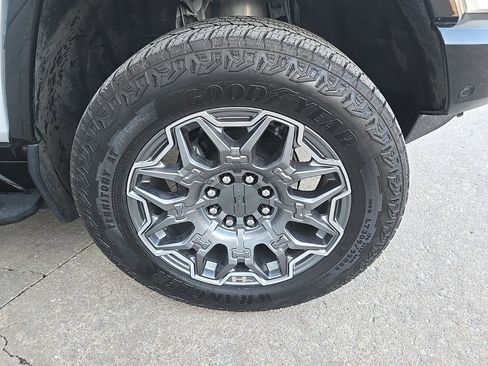 Used 2025 GMC Hummer EV 3X image 28