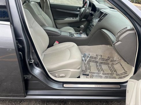 Used 2012 INFINITI G37 x w/ Premium Pkg image 24