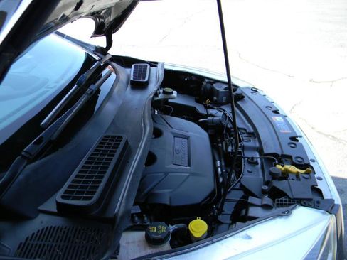 Used 2017 Ford Escape Titanium image 22