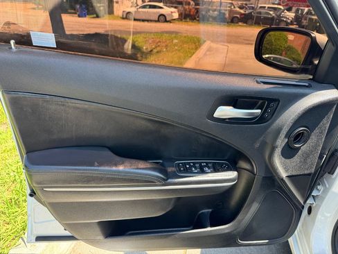 Used 2020 Dodge Charger SXT w/ Leather Interior Group RWD image 12