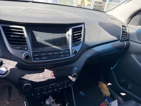 Used 2017 Hyundai Tucson Limited w/ Limited Ultimate Package 03 image 12