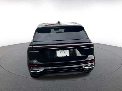 Used 2024 Lincoln Nautilus Reserve image 7