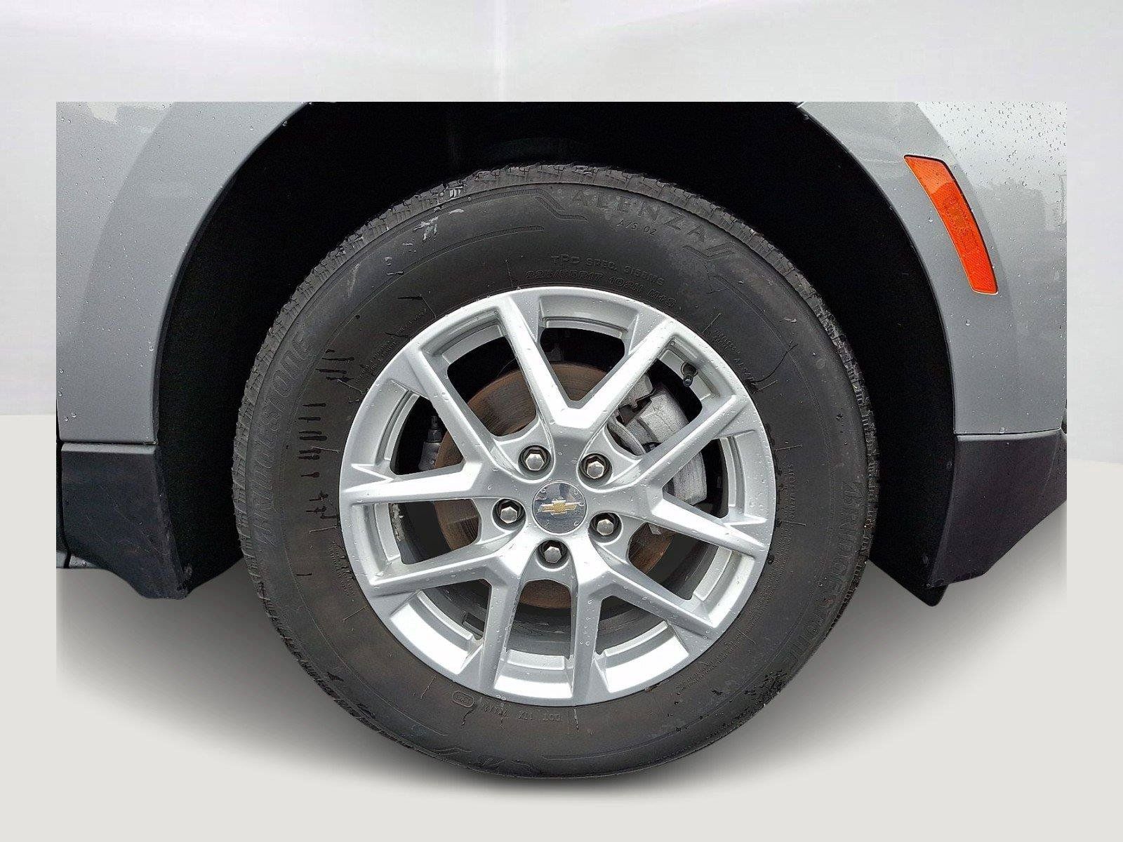 Used 2023 Chevrolet Equinox LS w/ LS Convenience Package AWD/4WD image 8