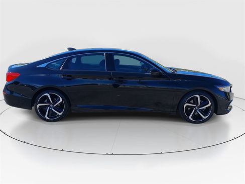 Used 2022 Honda Accord Sport image 8