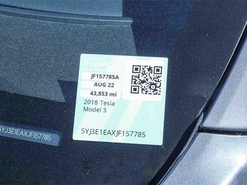 Used 2018 Tesla Model 3 Mid Range image 27
