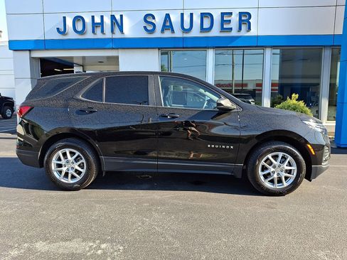 Used 2022 Chevrolet Equinox LS AWD/4WD image 7