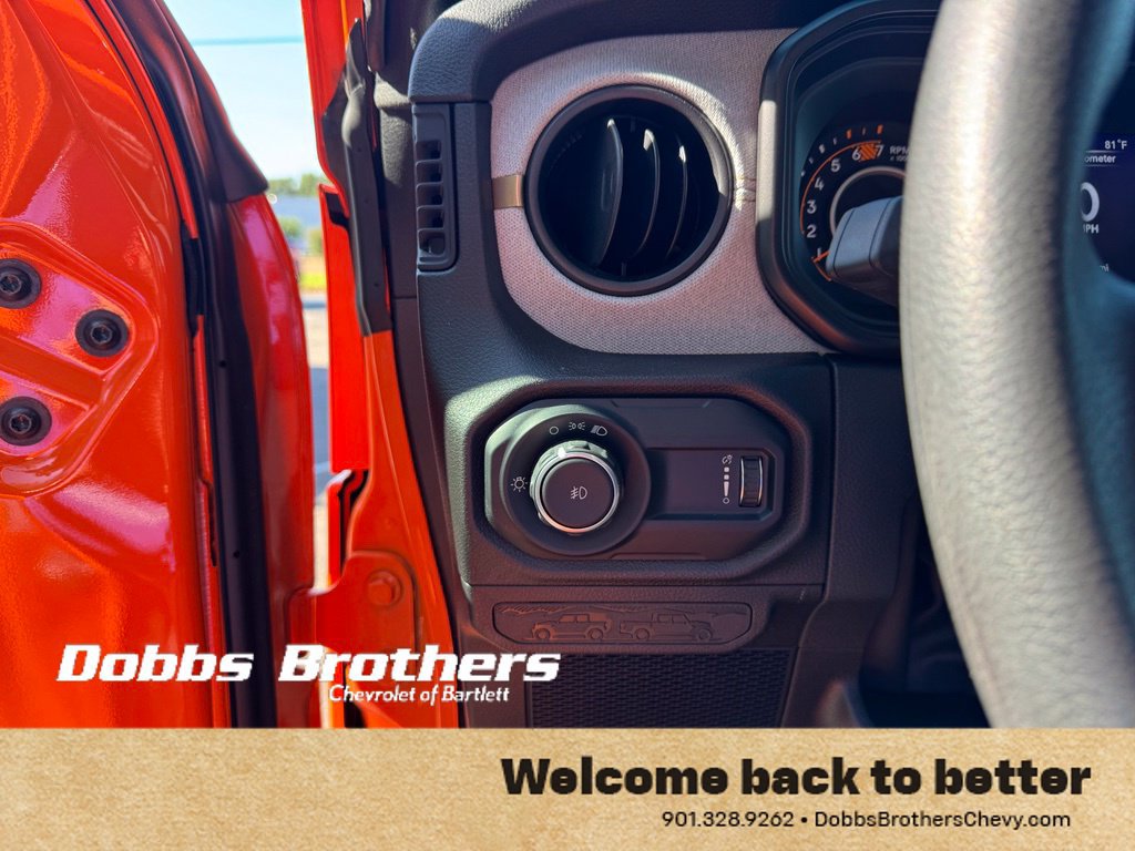 Used 2025 Jeep Wrangler Unlimited Sport AWD/4WD image 16